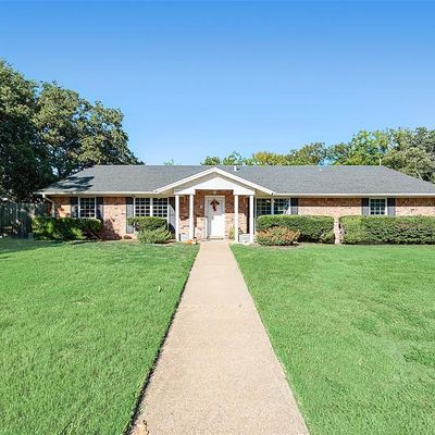 1601 Northlake Ct, Arlington, TX 76012