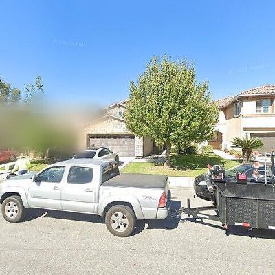 16198 Los Coyotes St, Fontana, CA 92336