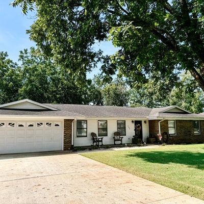 200 Francis Ave, Muscle Shoals, AL 35661