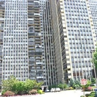 200 Winston Drive #2405, Cliffside Park, NJ 07010