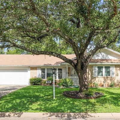 2002 9 Th St, Brownwood, TX 76801