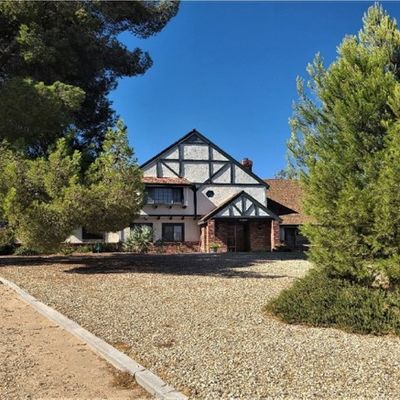 20090 Modoc Rd, Apple Valley, CA 92308