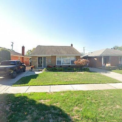 20266 Van Antwerp St, Harper Woods, MI 48225