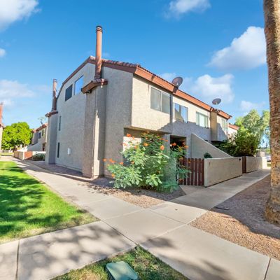 2040 S Longmore, Mesa, AZ 85202