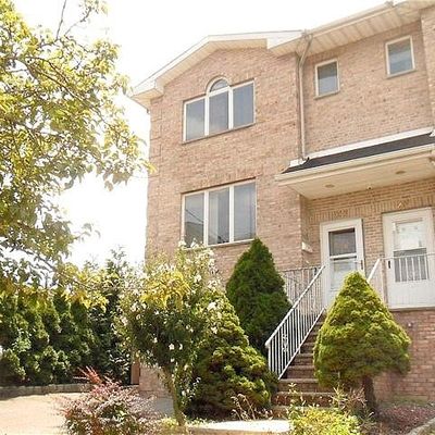 206 Columbia Avenue, Cliffside Park, NJ 07010