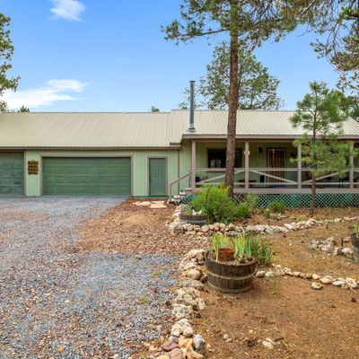 2061 Cherokee Strip, Overgaard, AZ 85933