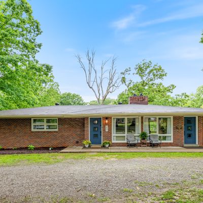 207 E Hills Ter, Dickson, TN 37055