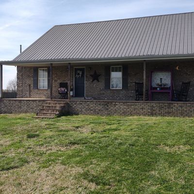 2075 Akersville Rd, Lafayette, TN 37083