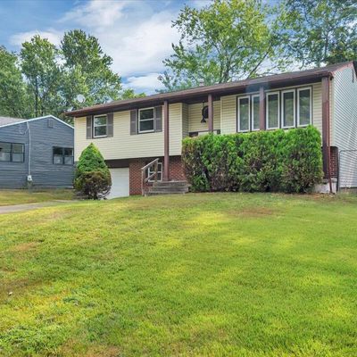 21 Knollwood Dr, Cherry Hill, NJ 08002