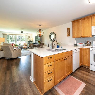 21 Matterhorn Circle #21 15, Lake Geneva, WI 53147