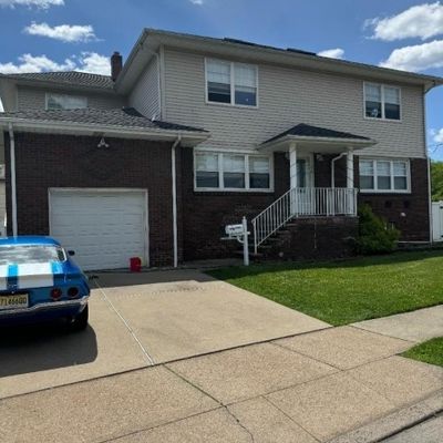 210 Orchard St, Elmwood Park, NJ 07407