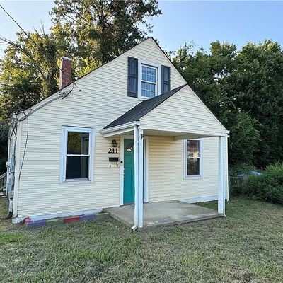 211 Hylawn Ave, Farmville, VA 23901