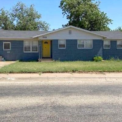 2111 43 Rd St, Snyder, TX 79549