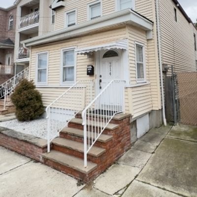 214 South St, Elizabeth, NJ 07202