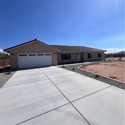 21421 Pah Ute, Apple Valley, CA 92308