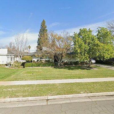 215 E Garland Ave, Fresno, CA 93704