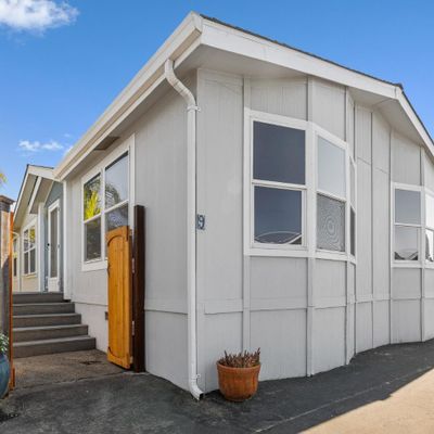 2155 Wharf Rd 9, Capitola, CA 95010