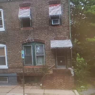 216 Garfield Ave, Trenton, NJ 08629