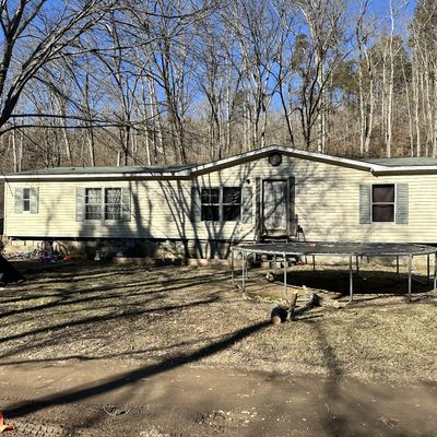 187 Honeysuckle Ln, Ashland City, TN 37015