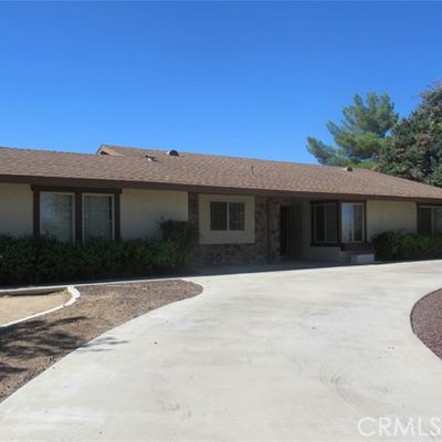 18785 Seneca Rd, Apple Valley, CA 92307