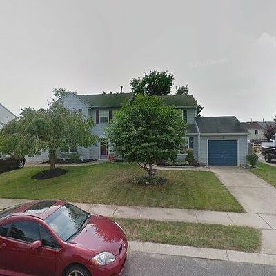 19 Harvest Ln, Sicklerville, NJ 08081