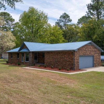 19 Holiday Shores Rd, Scottsboro, AL 35769