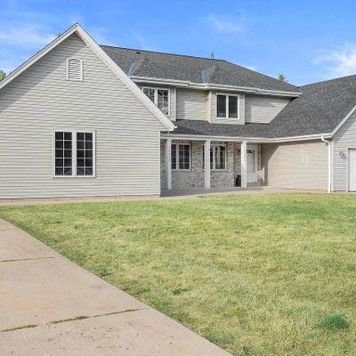 19000 Hiview Drive, Brookfield, WI 53045