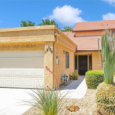 19026 Cedar Dr, Apple Valley, CA 92308