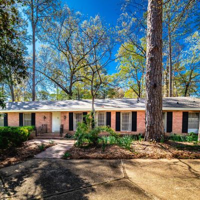 1903 Bellewood Drive, Jackson, MS 39211