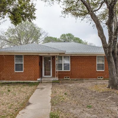 1904 N College St, Mckinney, TX 75069