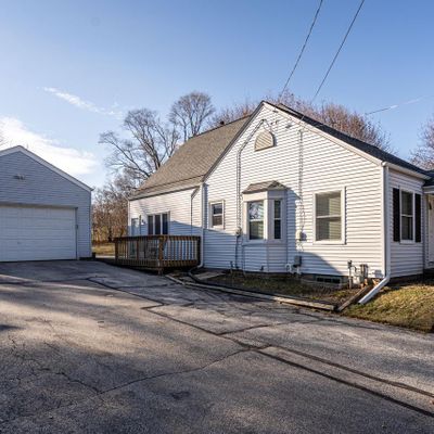 1909 Davidson Rd, Waukesha, WI 53186