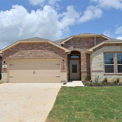 1916 Legacy Drive, Cleburne, TX 76033