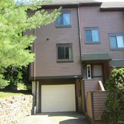 196 New Haven Ave #219, Derby, CT 06418