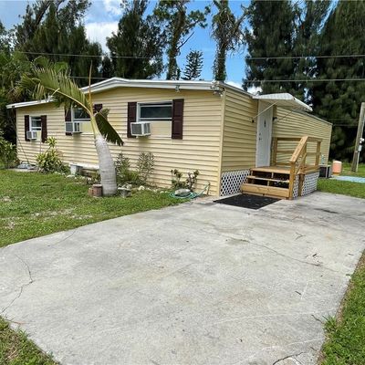 19621 N Tamiami Trail, North Fort Myers, FL 33903