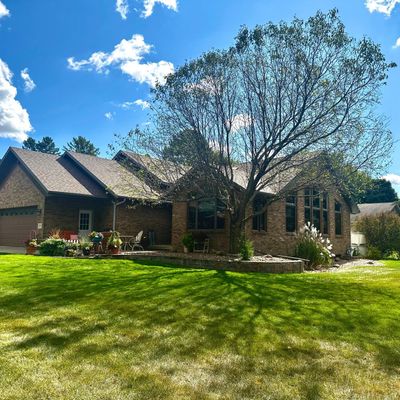 1979 Willow Ave, Worthington, MN 56187