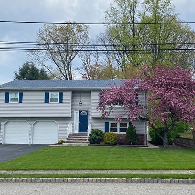 2 Reservoir Pl, Rockaway, NJ 07866