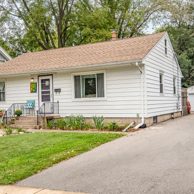 231 Tenny Ave, Waukesha, WI 53186