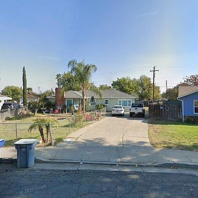 2312 Circle Dr, Merced, CA 95340