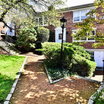 234 Park Street #Apt 19, New Canaan, CT 06840