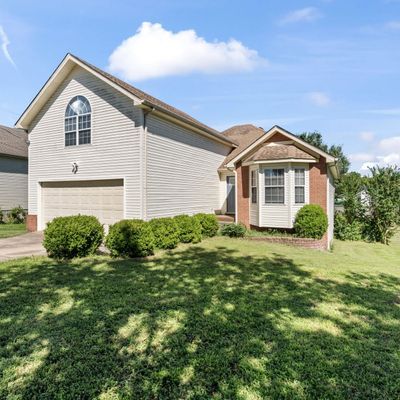 237 Heritage Cir E, La Vergne, TN 37086