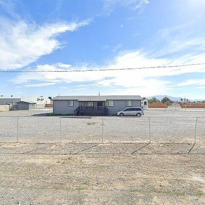 2471 Larsen Dr, Pahrump, NV 89060