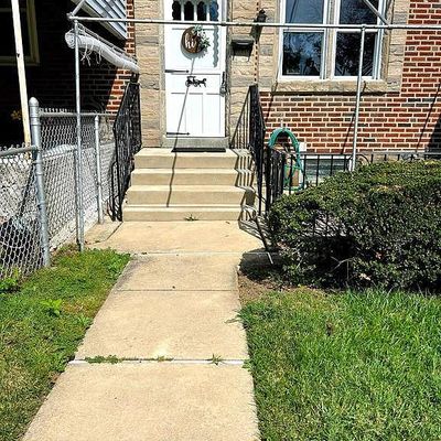 249 W Washington Ave, Clifton Heights, PA 19018