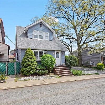 25 Garden Pl, Edgewater, NJ 07020