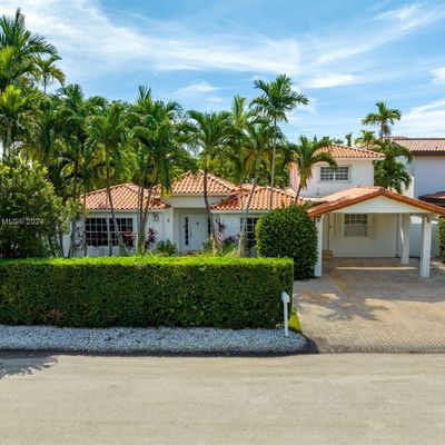 250 Greenwood Drive, Key Biscayne, FL 33149