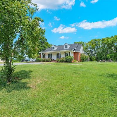 217 Peach Valley Rd, Gallatin, TN 37066