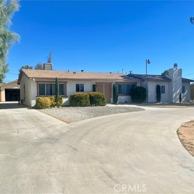 21880 Cherokee Ave, Apple Valley, CA 92307