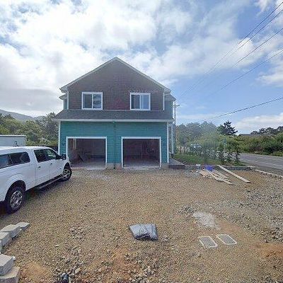 22 E Washington St, Rockaway Beach, OR 97136