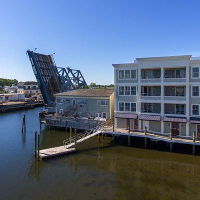 22 West Main Street #4, Groton, CT 06355