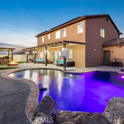 2213 Falcon Dr, Barstow, CA 92311