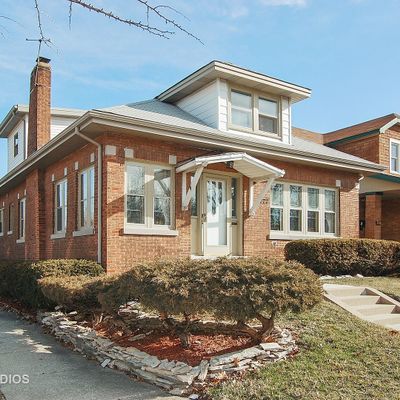 222 Le Moyne Pkwy, Oak Park, IL 60302